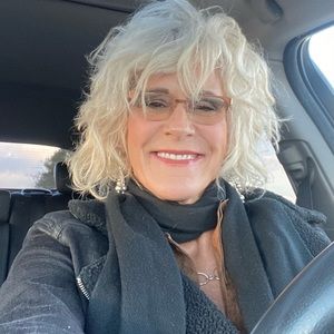 Meet your Posher, Christine